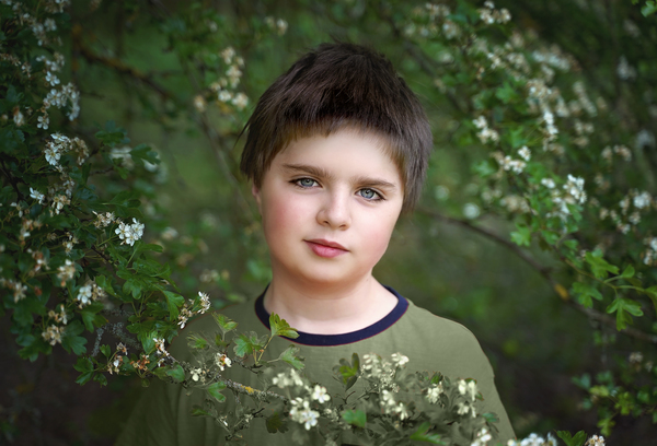 10 year boy in outdoor photoshoot